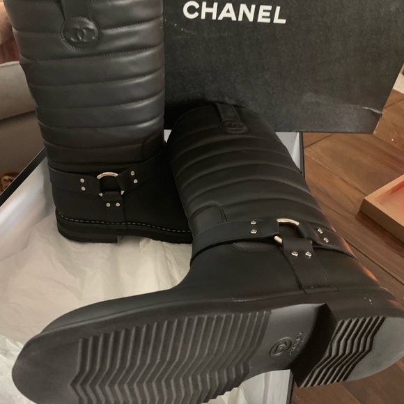 Brand New Chanel high boot Oily calf - Picture 3 of 5